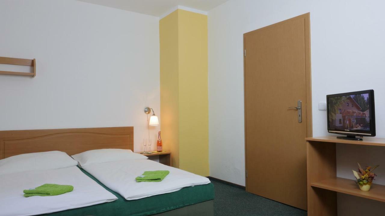 Pension Aspen ハルラホフ エクステリア 写真